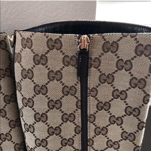 Beige Gucci signature canvas boots - Picture 3 of 8
